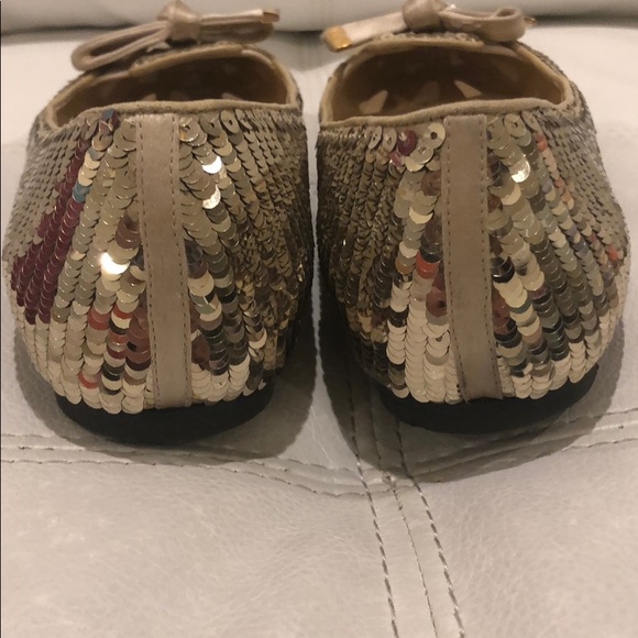 EMPORIO ARMANI GOLD SEQUIN FLATS - Picture 4 of 8